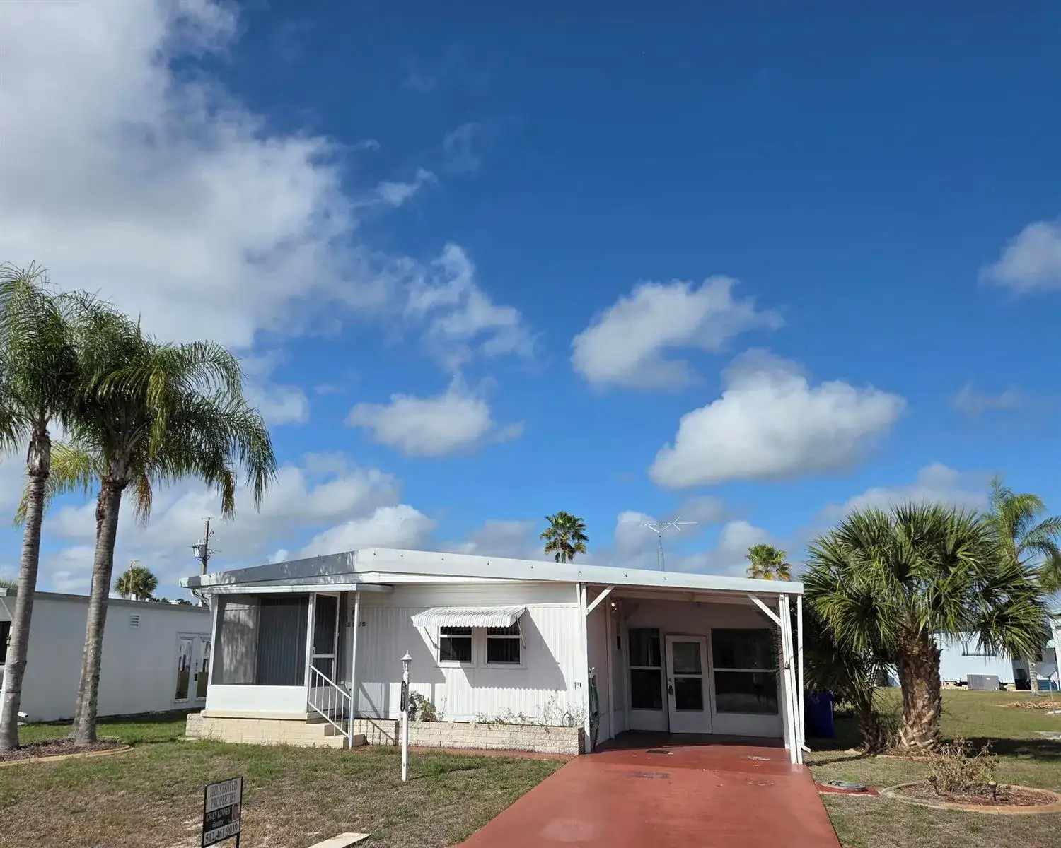 2 bedroom 2 bath Residential for sale at 2915 Roger Street, Sebring FL 33872