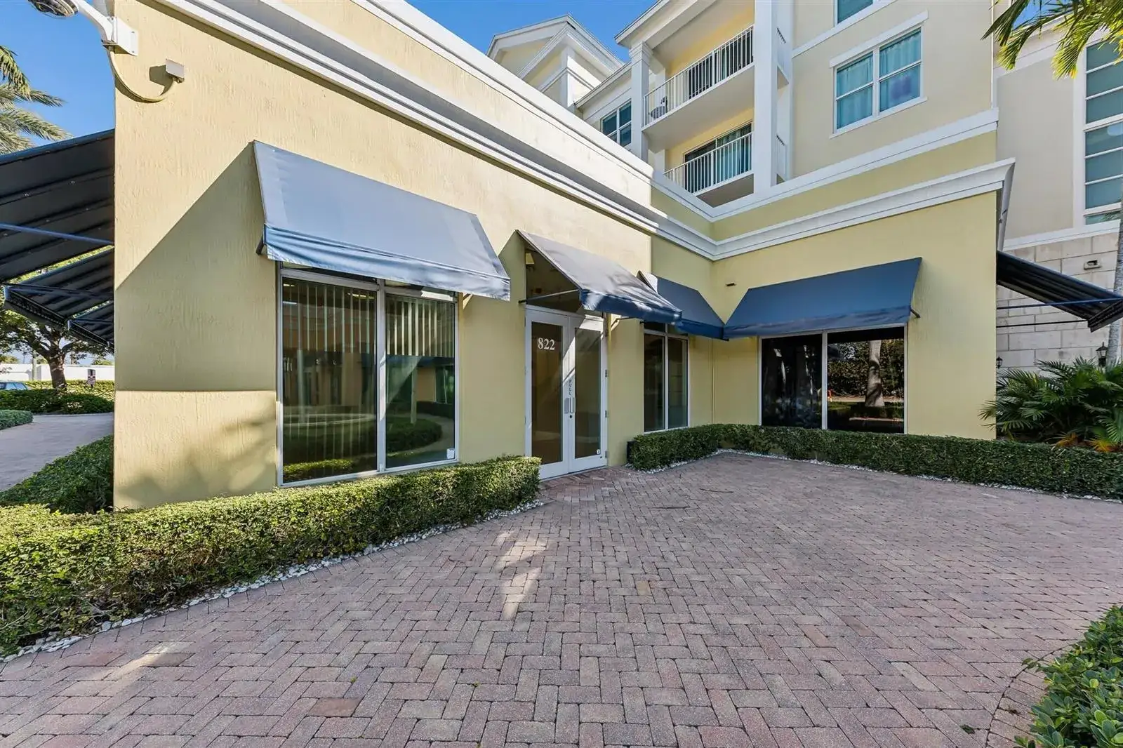 Commercial Sale for sale at 826 N Dixie Highway # 15, Lantana FL 33462