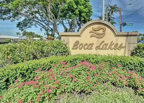 2 bedroom 2 bath Residential for sale at 8871 Warwick Drive, Boca Raton FL 33433