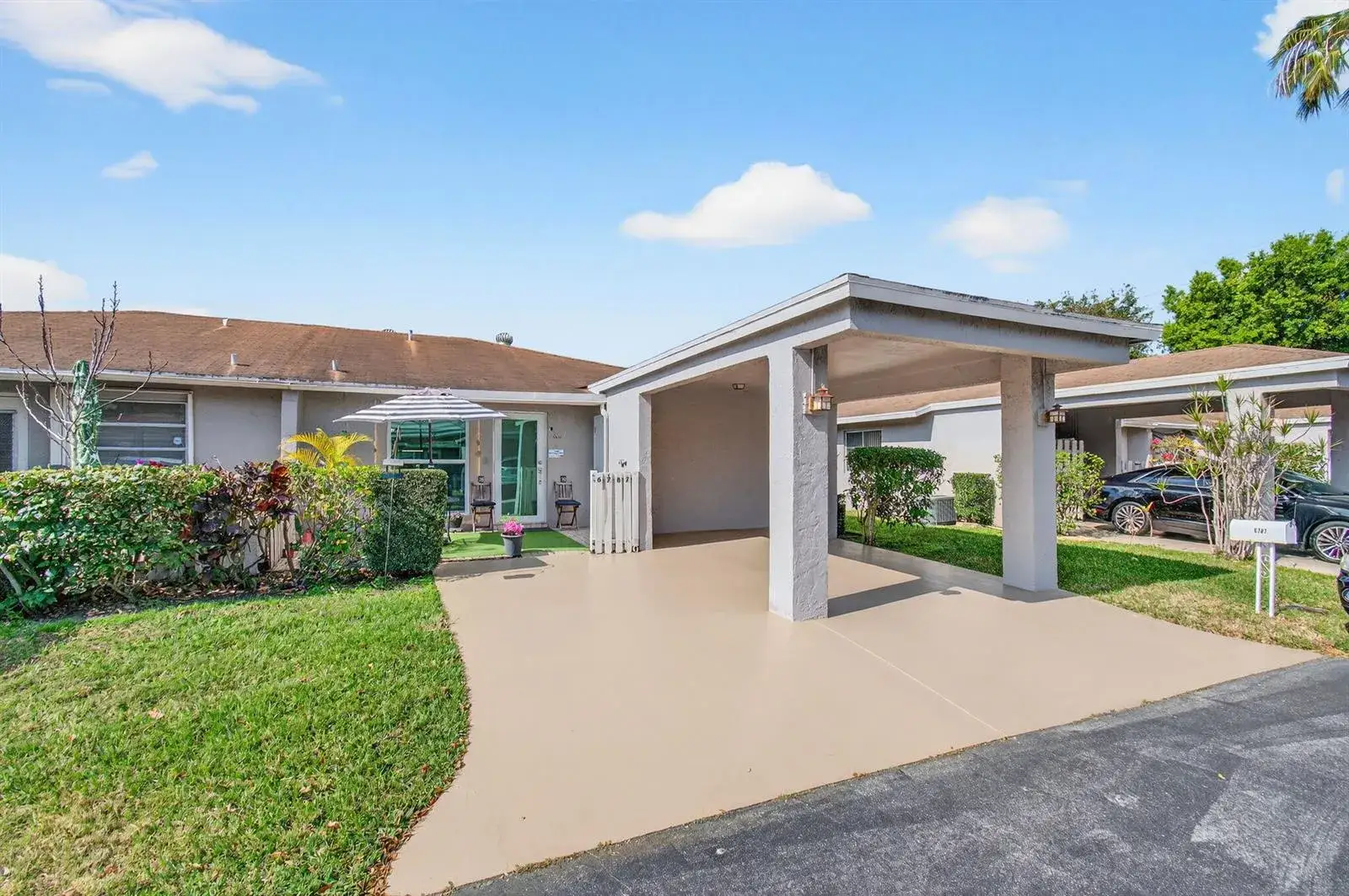 2 bedroom 2 bath Residential for sale at 6787 Moonlit Drive, Delray Beach FL 33446