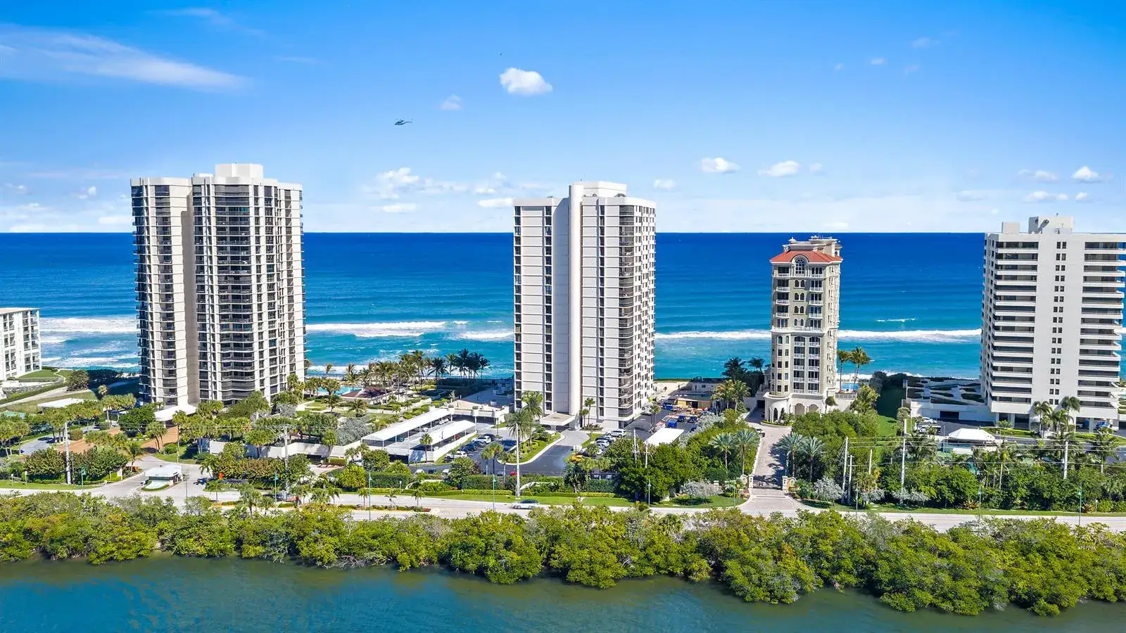 2 bedroom 2 bath Residential for sale at 5380 N Ocean Drive # 3a, Singer Island FL 33404
