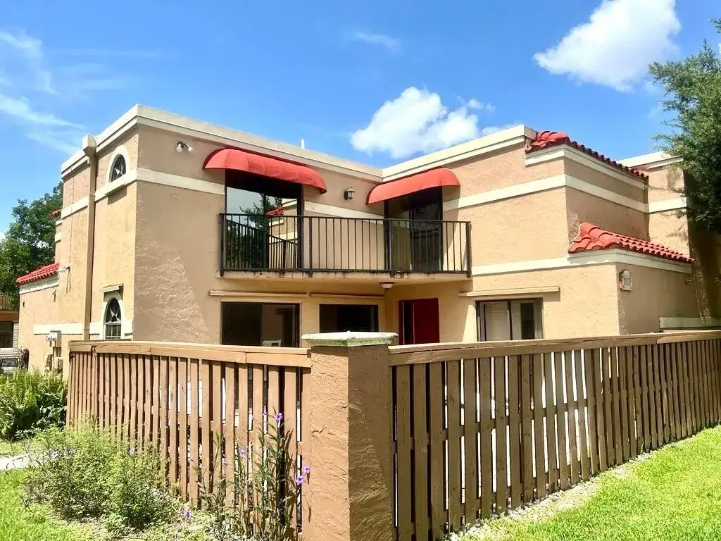 3 bedroom 3 bath Residential for sale at 8104 Severn Drive # B, Boca Raton FL 33433