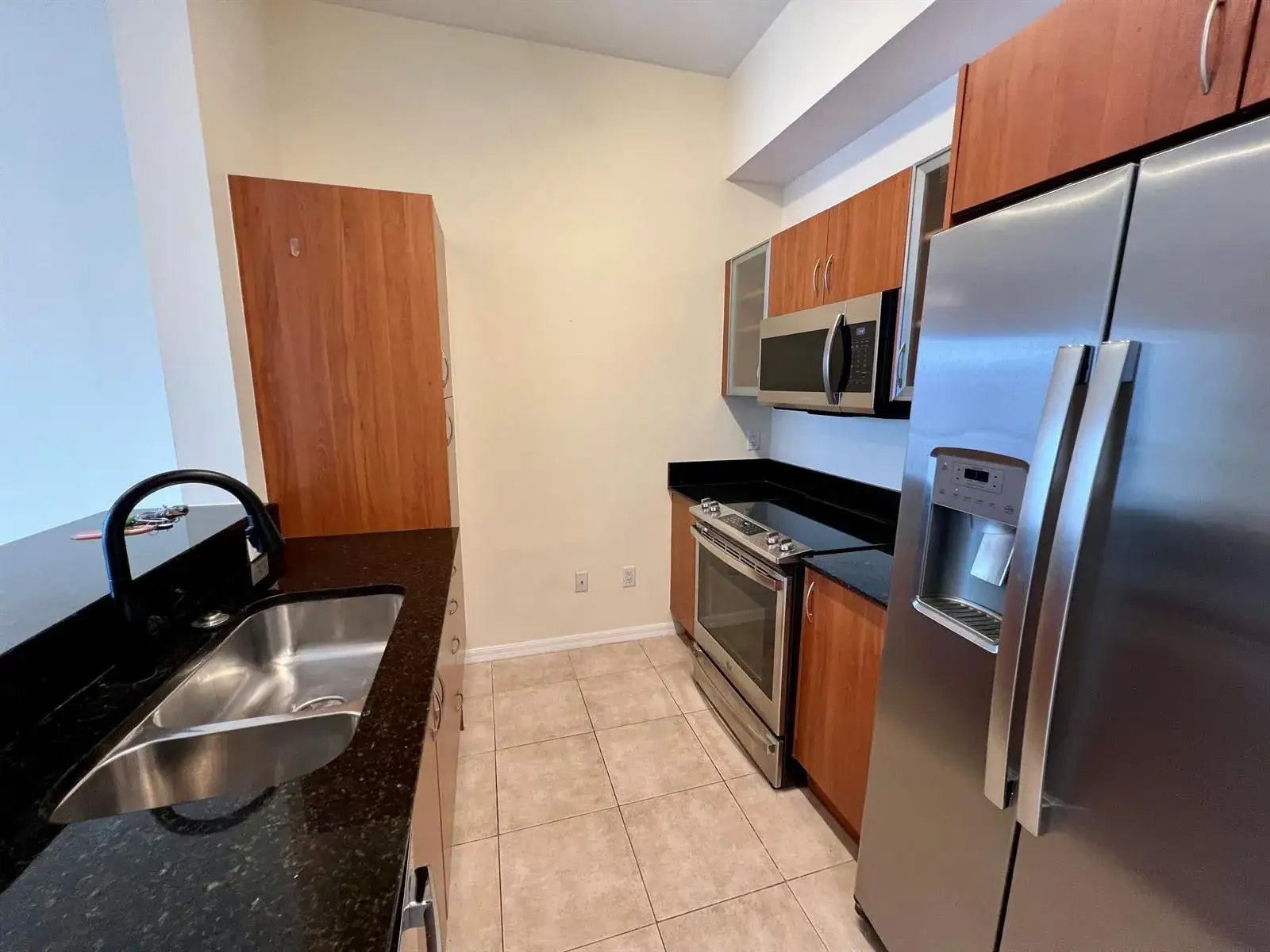1 bedroom 1 bath Residential for sale at 233 S Federal Highway, Boca Raton FL 33432
