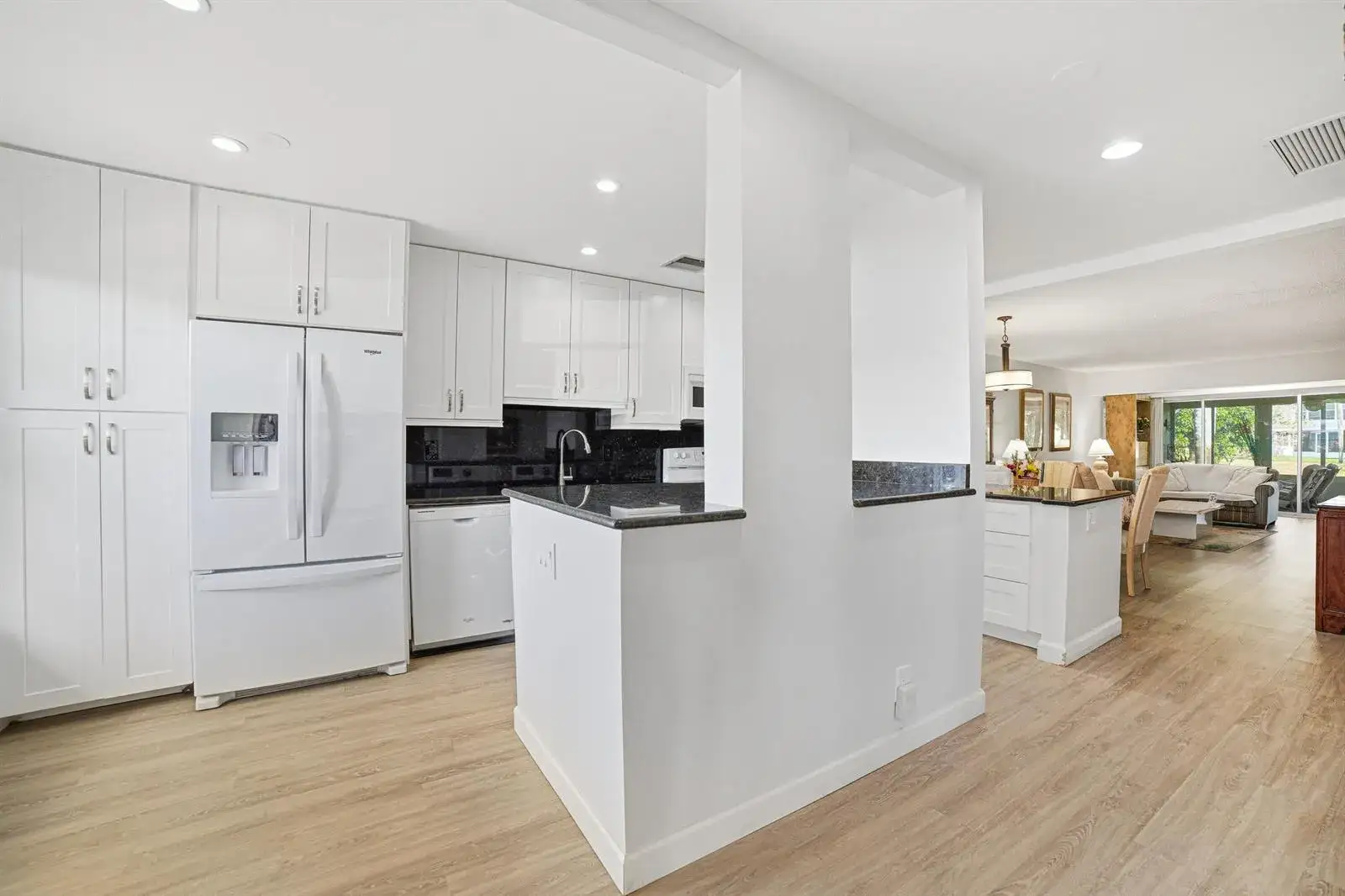 2 bedroom 2 bath Residential for sale at 2901 SW 15th Street # 102, Delray Beach FL 33445