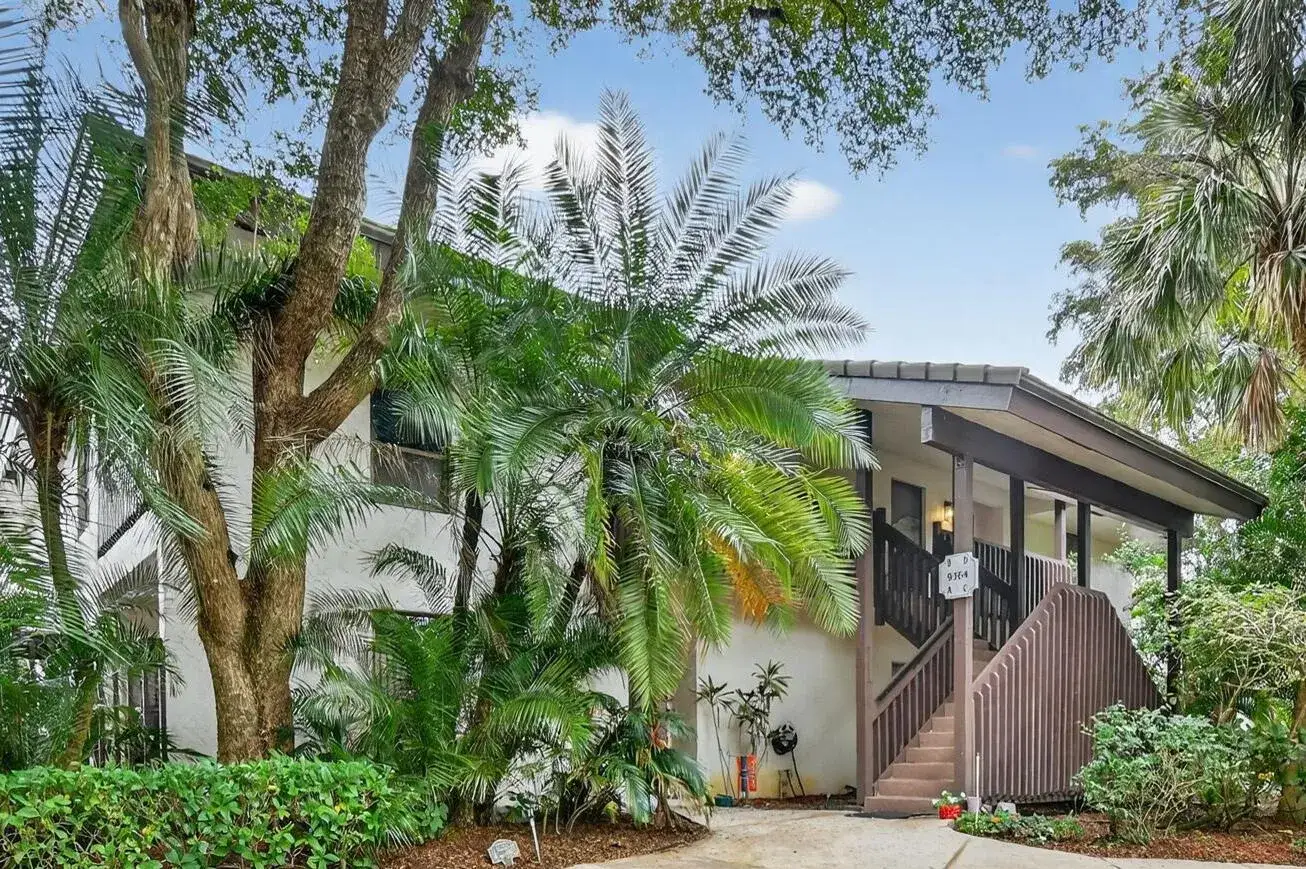 2 bedroom 2 bath Residential for sale at 9364 Sable Ridge Circle # B, Boca Raton FL 33428