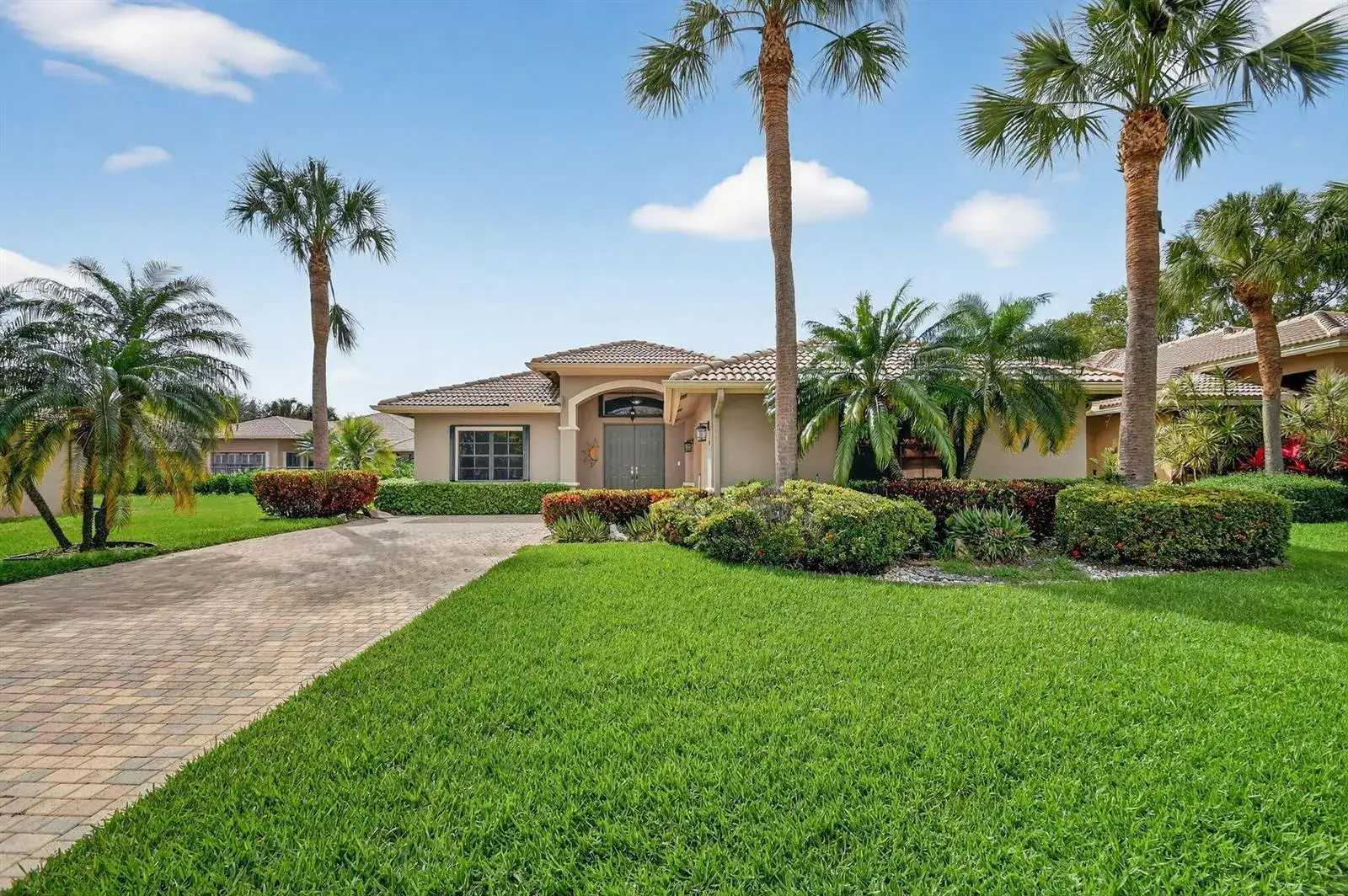 3 bedroom 3 bath Residential for sale at 8046 Via Grande, Boynton Beach FL 33437