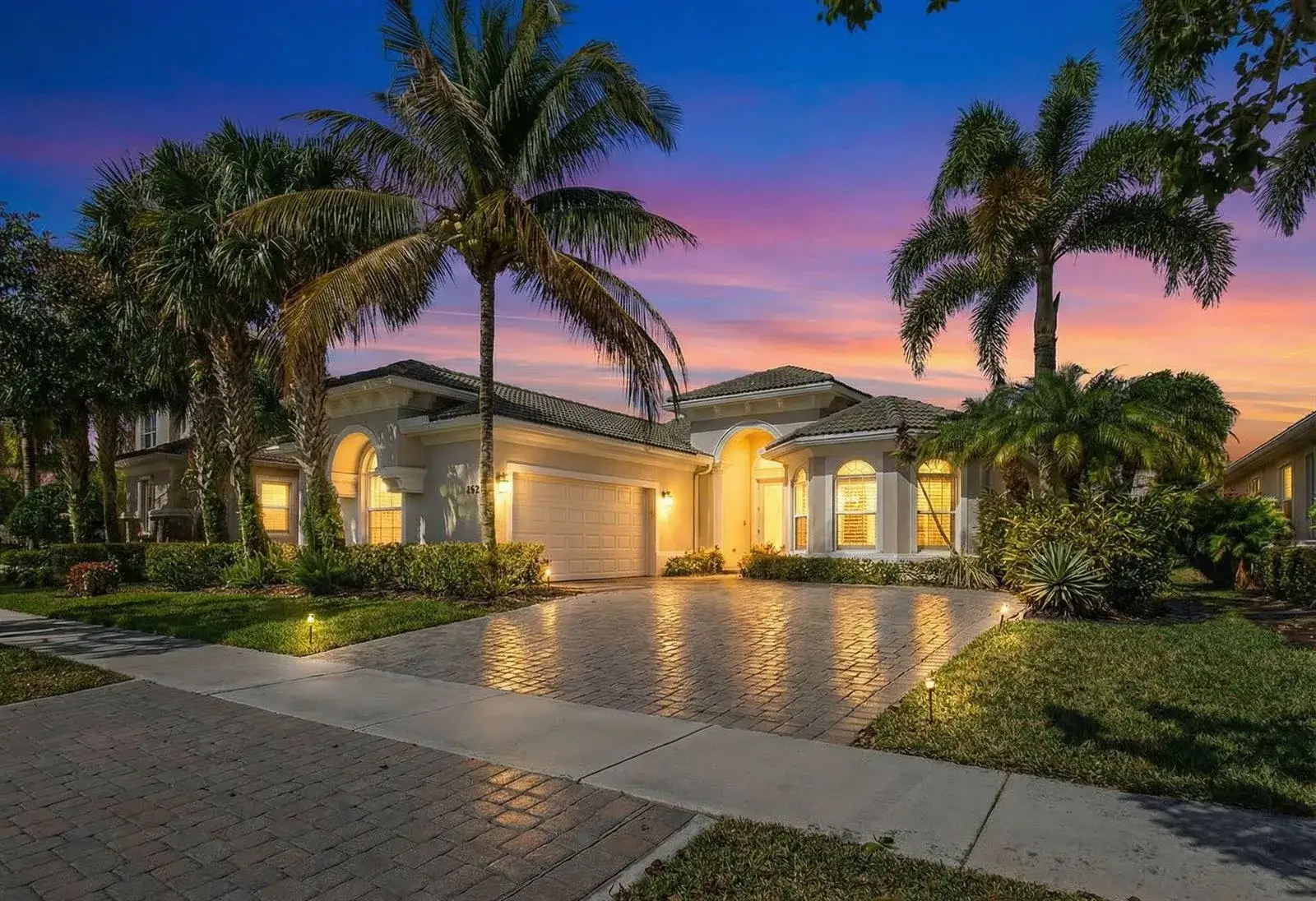 3 bedroom 2 bath Residential for sale at 157 Carina Drive, Jupiter FL 33478