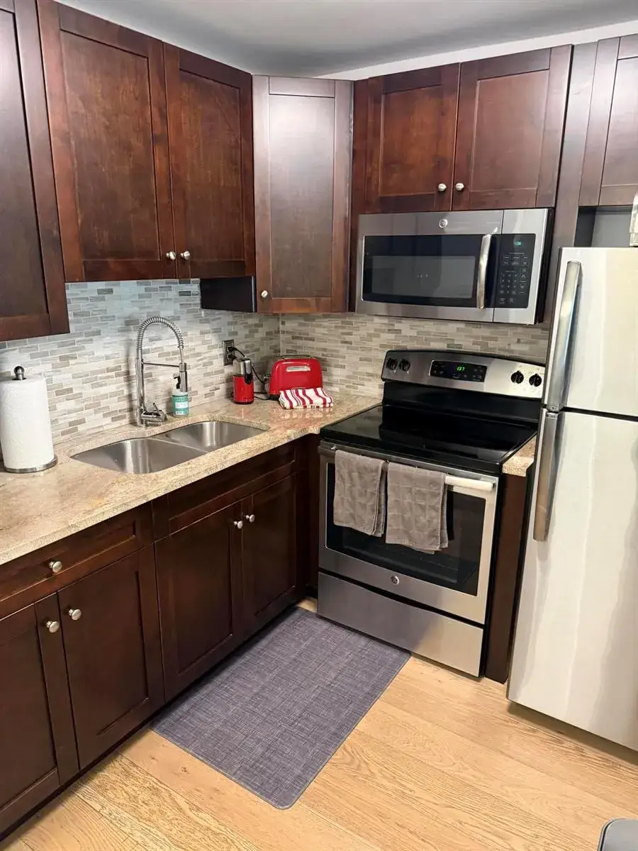 1 bedroom 1 bath Residential for sale at 2920 Cynthia Lane # 107, FL 33461