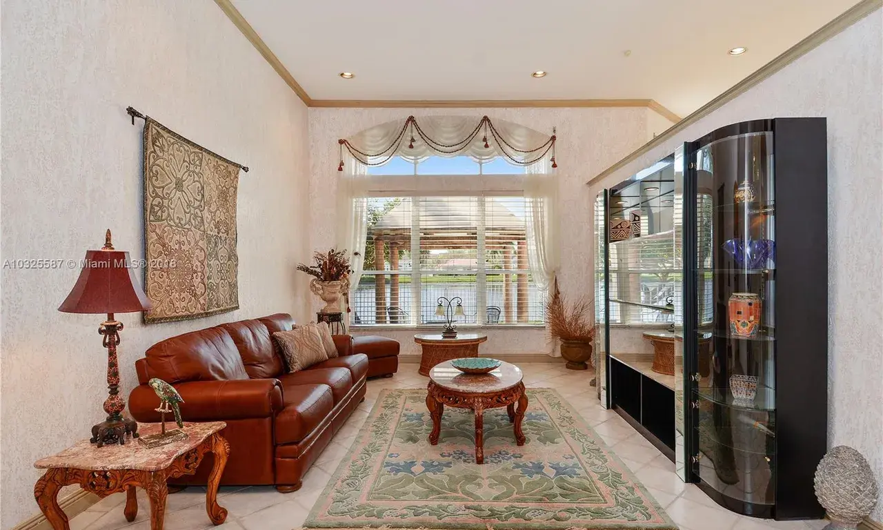 3272 SW 51st St, Hollywood FL 33312