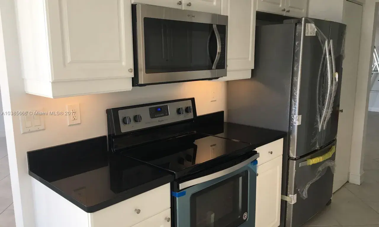 21055 Yacht Club Dr # 2203, Aventura FL 33180