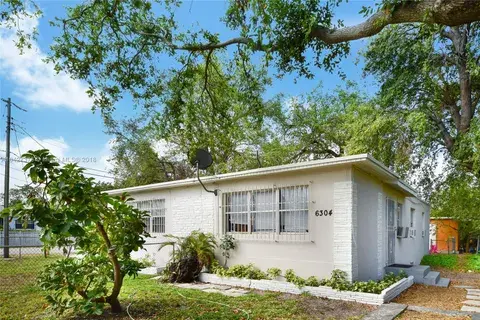 6300 NE Miami Pl, Miami FL 33138