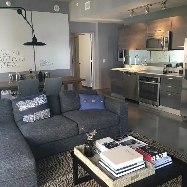 151 SE 1st St # 801, Miami FL 33131