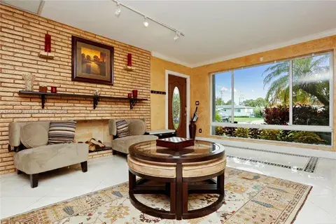 3254 Buchanan St, Hollywood FL 33021
