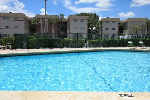 2491 SW 82nd Ave # 109, Davie FL 33324