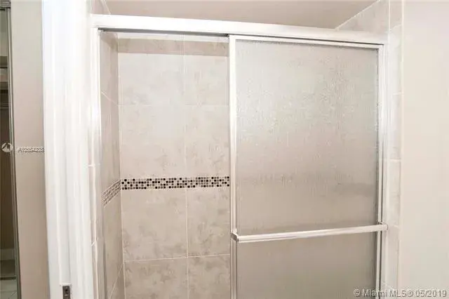 270 Layne Blvd # 305, Hallandale Beach FL 33009