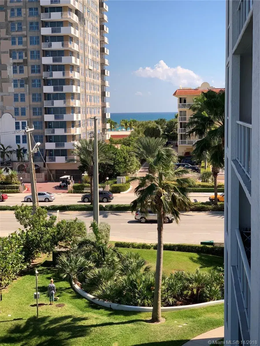 1945 S Ocean Dr # 411, Hallandale Beach FL 33009