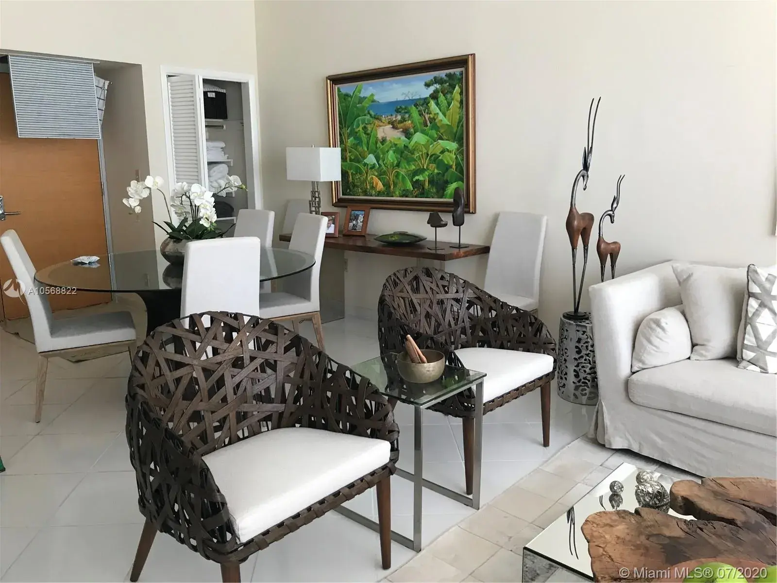881 Ocean Dr, Key Biscayne FL 33149