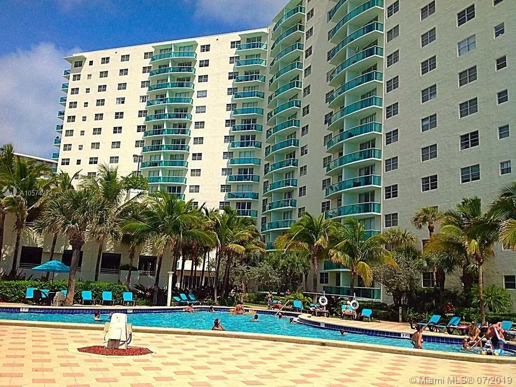 2 bedroom 2 bath Residential for sale at 3801 S Ocean Dr # 11N, Hollywood FL 33019
