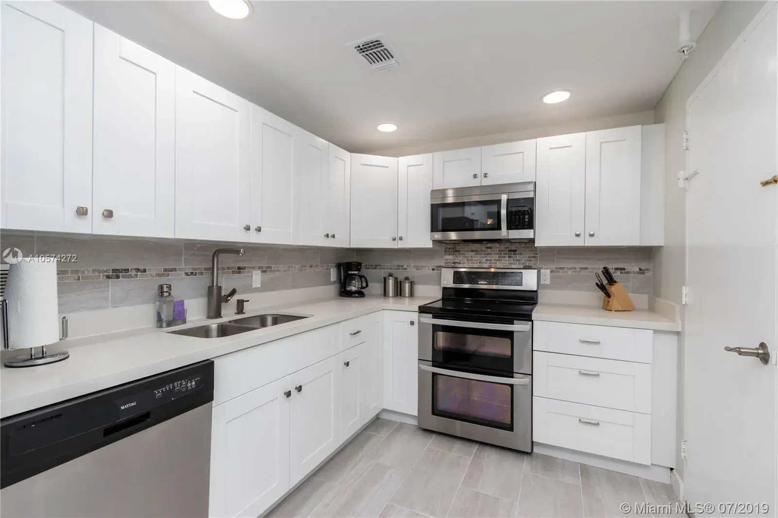 3801 S Ocean Dr # 11N, Hollywood FL 33019