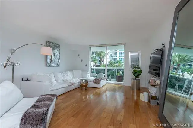 10275 Collins Ave # 332, Bal Harbour FL 33154