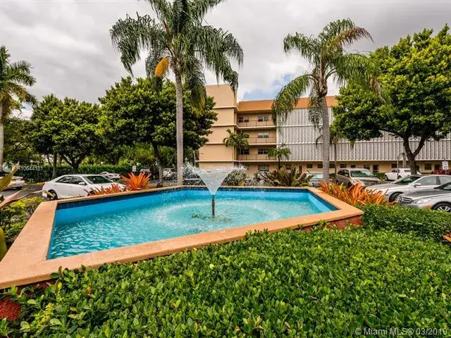 3 bedroom 2 bath Residential for sale at 871 NE 195th St # 201, Miami FL 33179