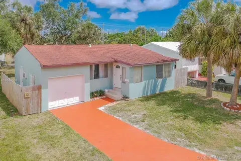 2235 Liberty St, Hollywood FL 33020