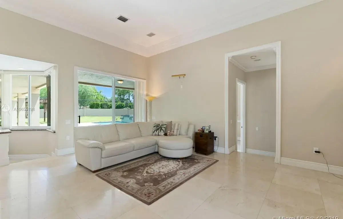 4710 Pine Dr, Miami FL 33143