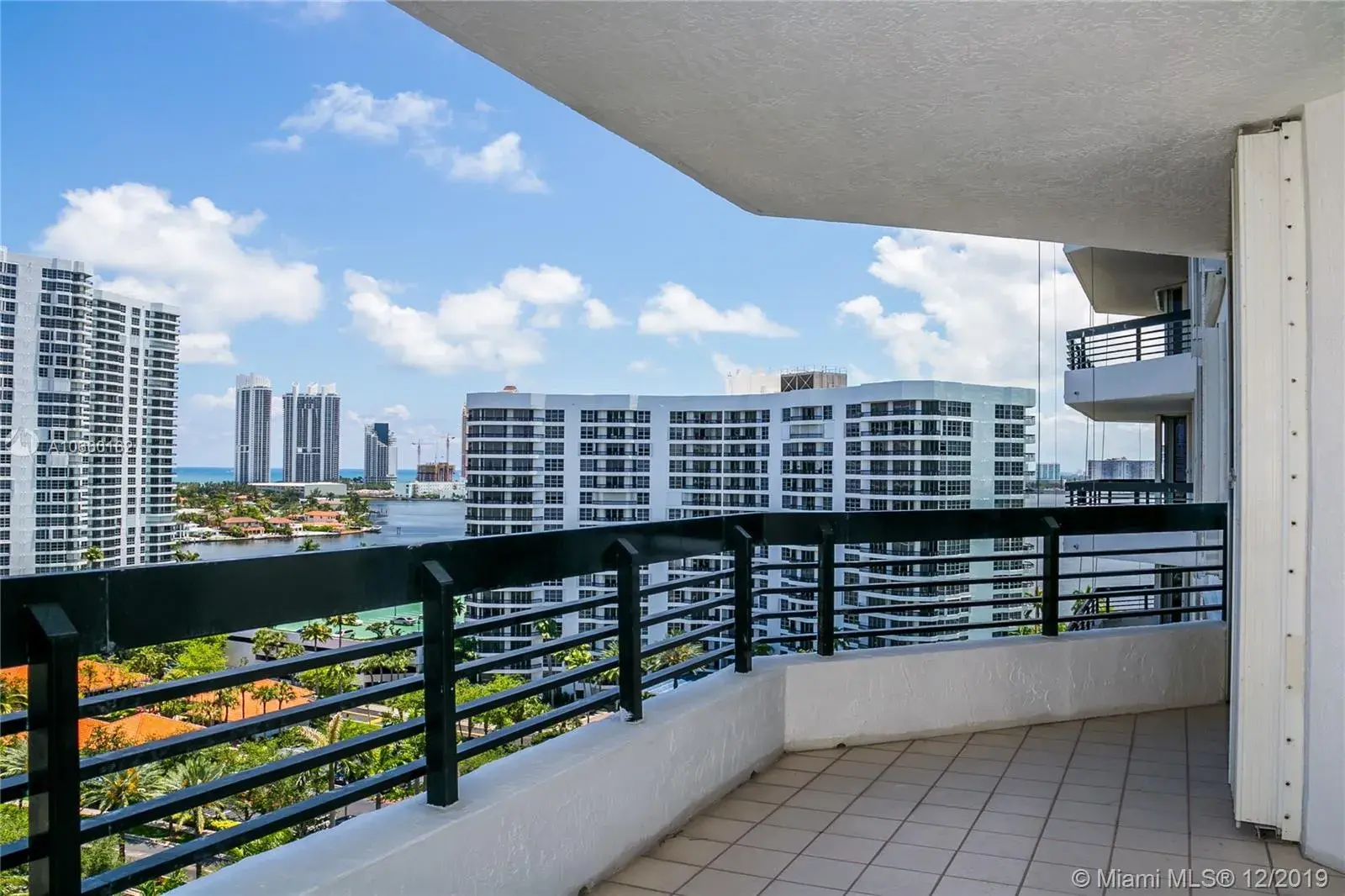 3500 Mystic Pointe Dr # 1607, Aventura FL 33180