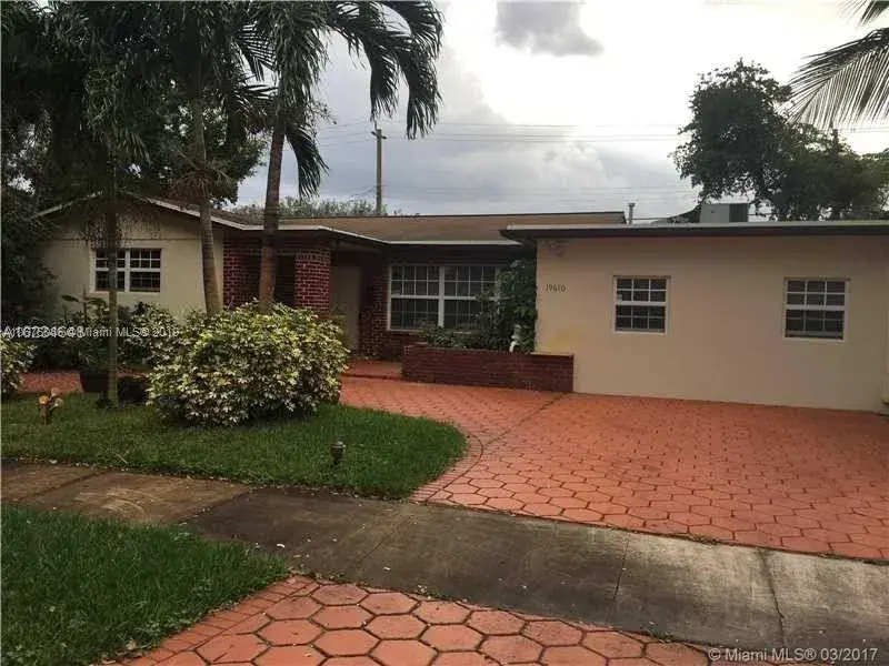19610 NE 18th Ct, Miami FL 33179