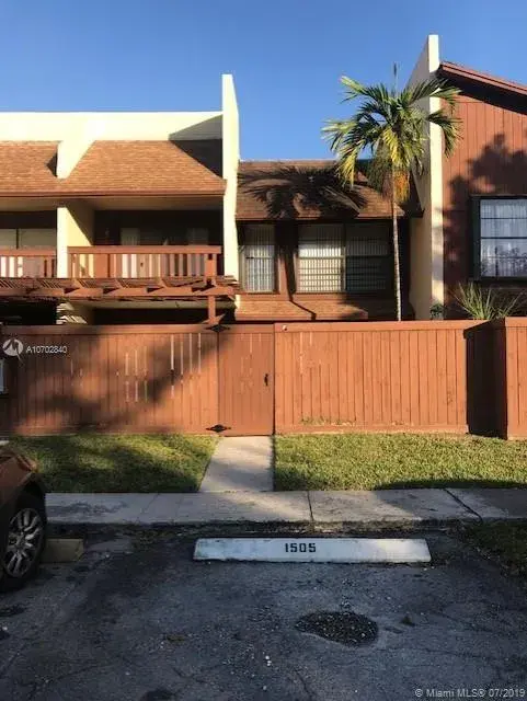 2 bedroom 2 bath Residential for sale at 11500 SW 64th St # f, Miami FL 33173