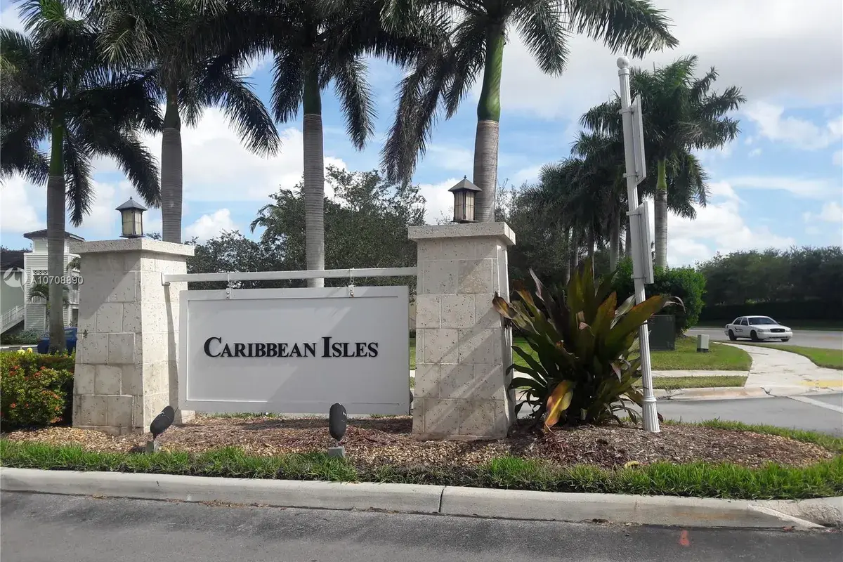 2728 NE 3rd Ct # 102, Homestead FL 33033