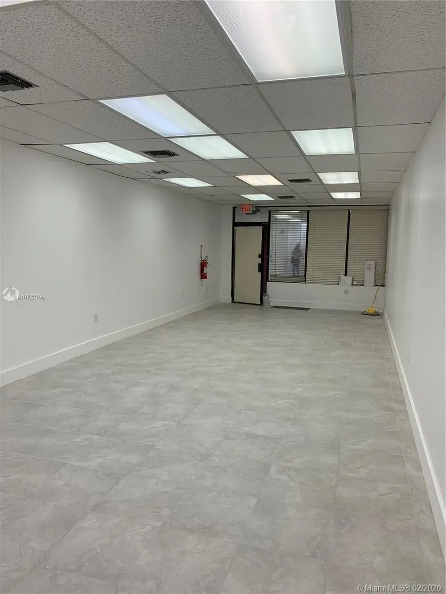 300 SW 107th Ave # 207, Sweetwater FL 33174
