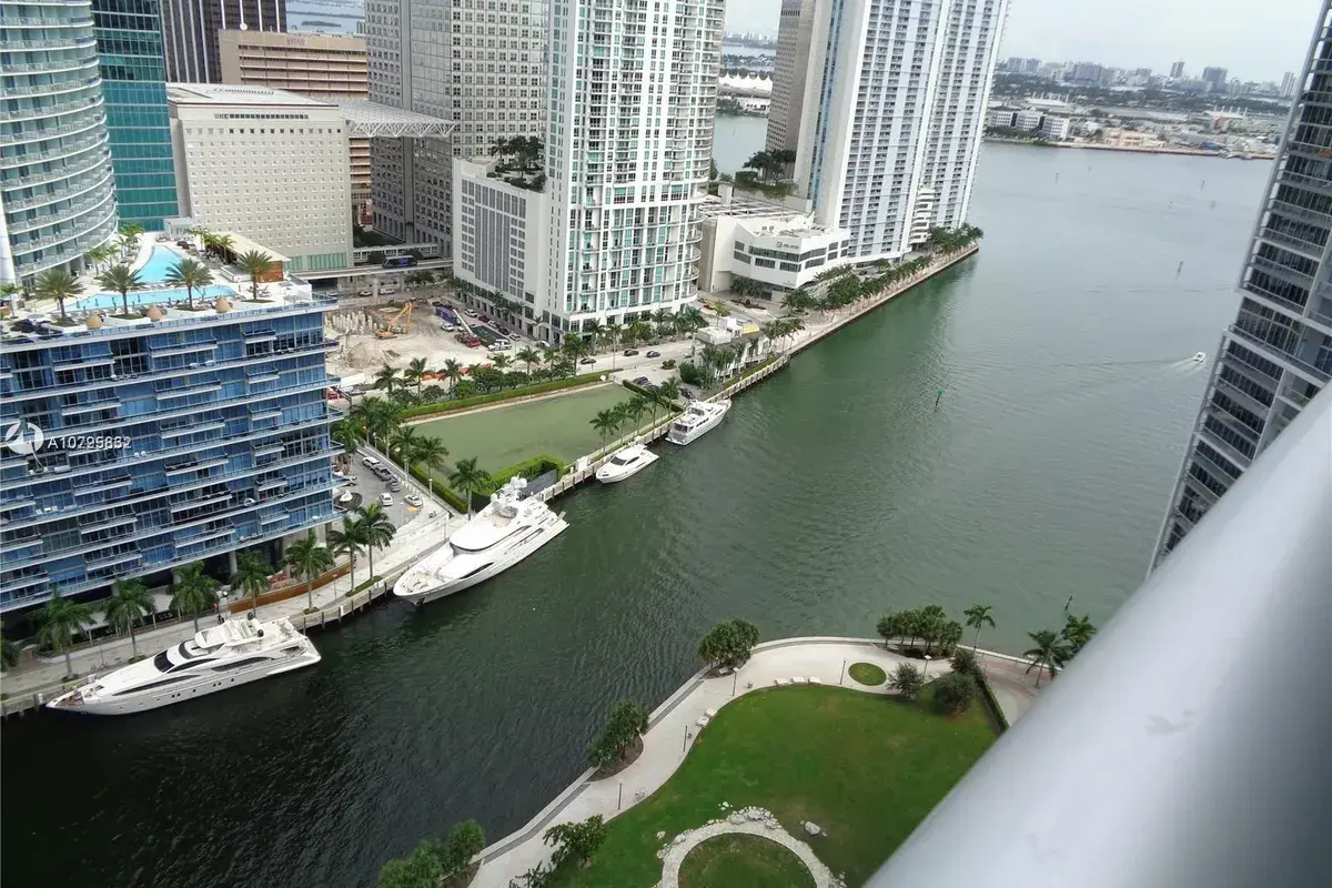 485 Brickell Ave # 3703, Miami FL 33131