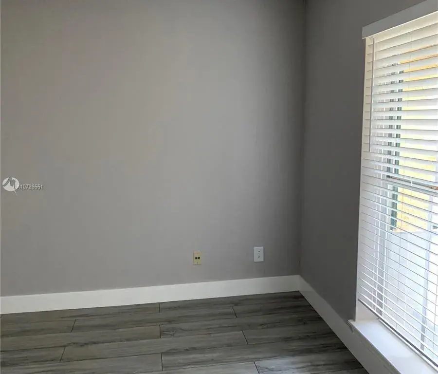 833 Riverside Dr # 830, Coral Springs FL 33071
