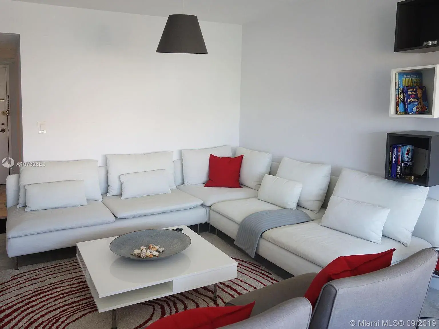 1 bedroom 1 bath Residential for sale at 2751 Taft St # 405, Hollywood FL 33020