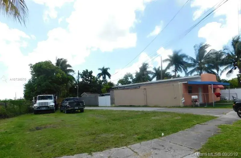 1179 NW 29th Ave, Miami FL 33125