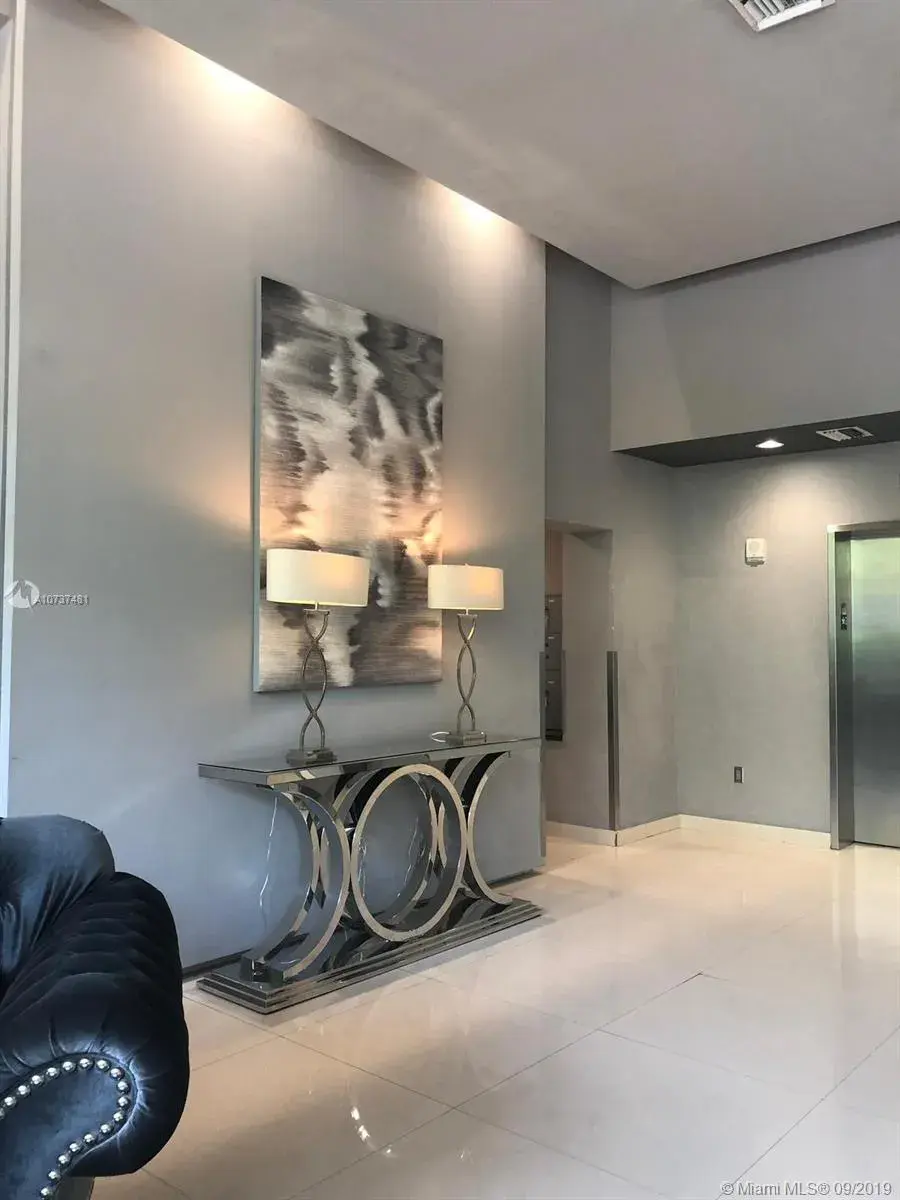275 NE 18th St # 1110, Miami FL 33132