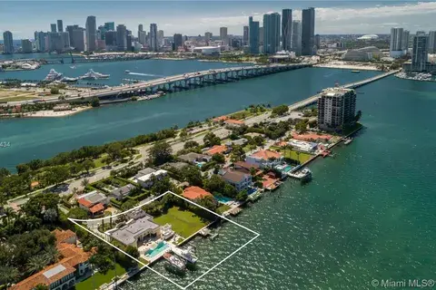 921 N Venetian Dr, Miami FL 33139