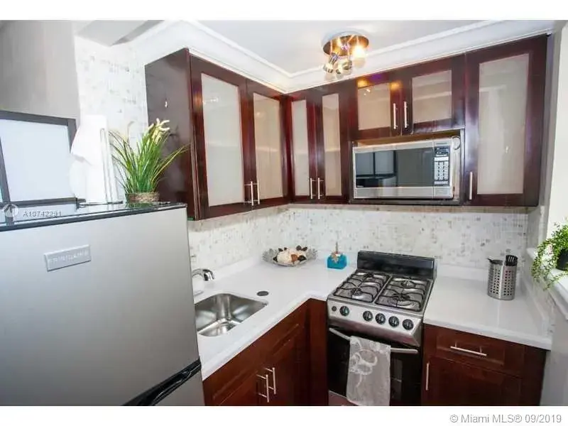 335 Ocean Dr # 228, Miami Beach FL 33139