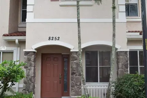 8252 SW 29th St # 102, Miramar FL 33025