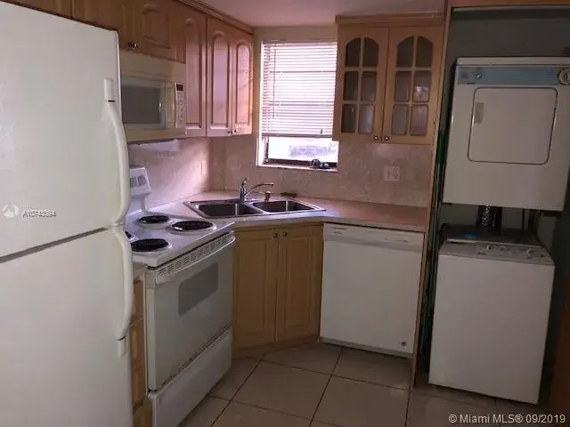 1 bedroom 1 bath Residential for sale at 3760 NW 115th Ave # 4, Coral Springs FL 33065