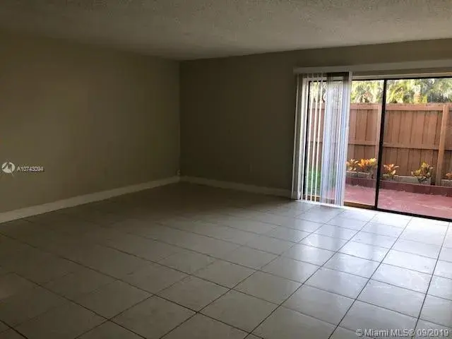 3760 NW 115th Ave # 4, Coral Springs FL 33065
