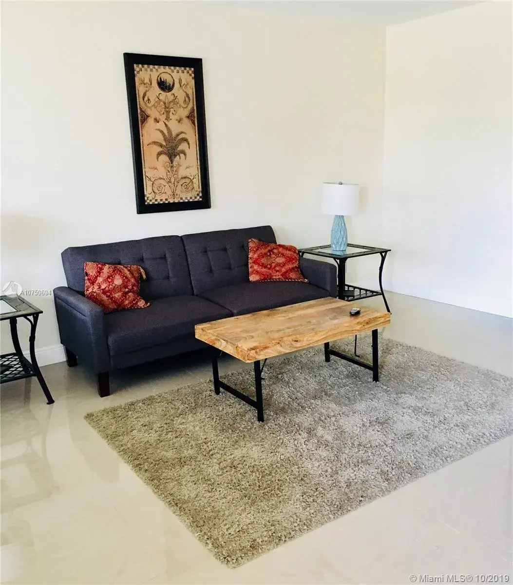 1 bedroom 1 bath Residential for sale at 600 Layne Blvd # 210, Hallandale Beach FL 33009