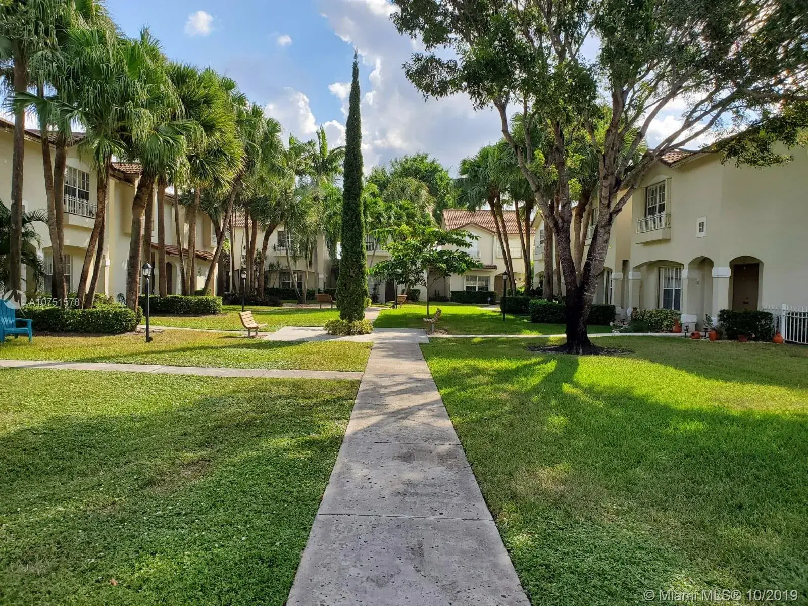 2 bedroom 2 bath Residential for sale at 111 NW 108th Ave, Pembroke Pines FL 33026