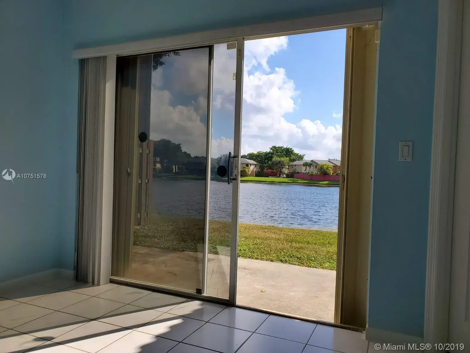 111 NW 108th Ave, Pembroke Pines FL 33026