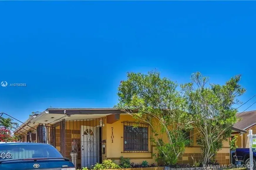 3 bedroom 3 bath Residential for sale at 7101 SW 21st St, Miami FL 33155