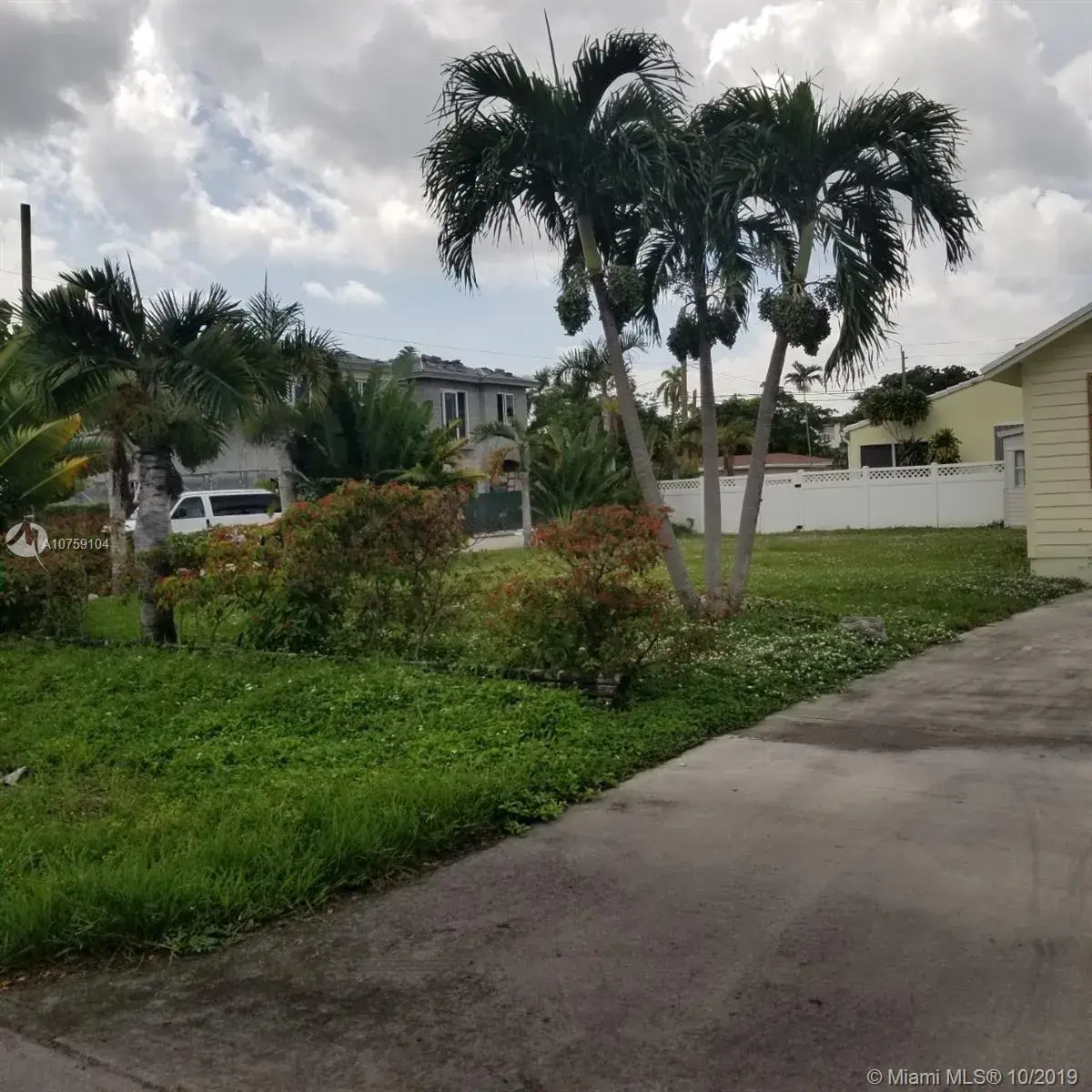 1607 Hayes St # 1, Hollywood FL 33020