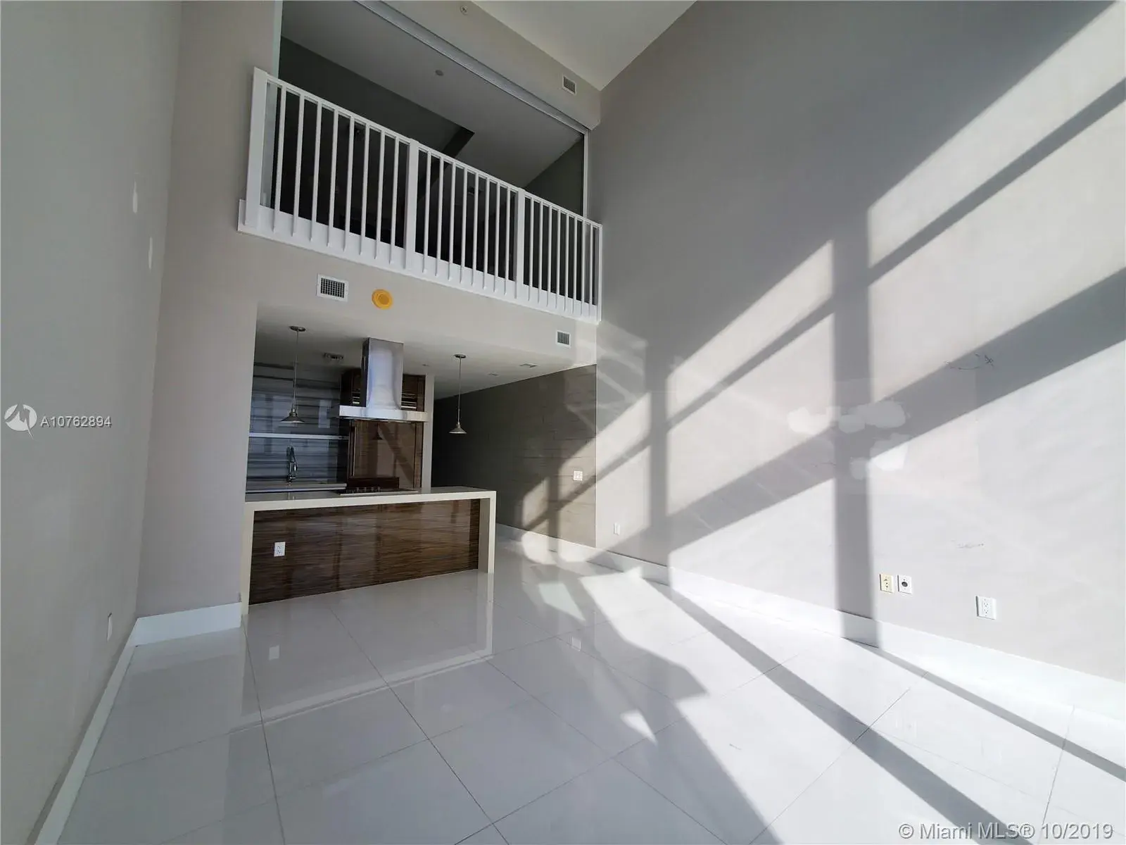 1 bedroom 2 bath Residential Lease for rent at 1100 Biscayne Blvd # 1703, Miami FL 33132