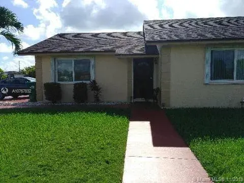 14800 Robinson St, Miami FL 33176