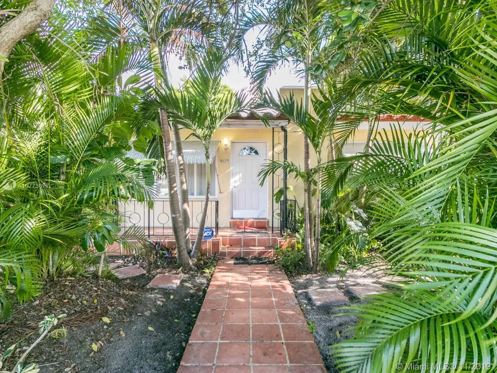 3 bedroom 2 bath Residential for sale at 1615 Moffett St, Hollywood FL 33020